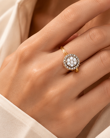 Elegant Gold Diamond Halo Ring